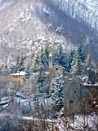 Panoramica invernale del castello